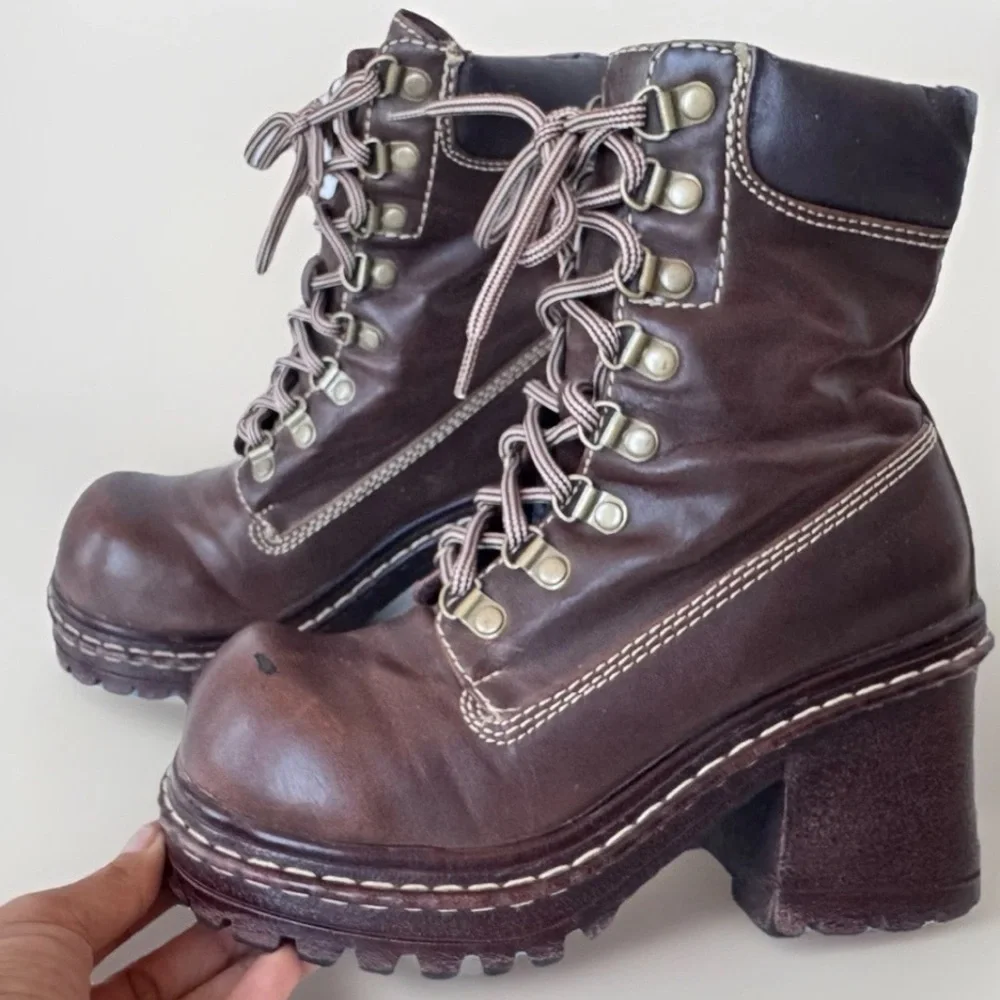 Vintage 90s Y2K SODA Brown Faux Chunky Platform Distressed Lace up moto boot 6.5 - Picture 7 of 13